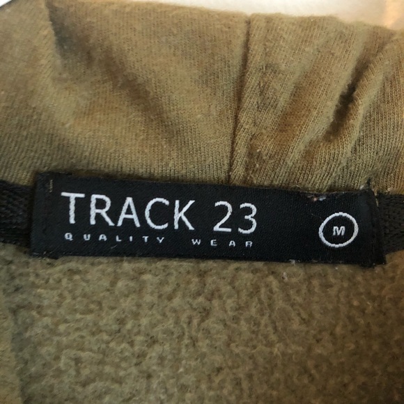 Camouflage Zipper Sweater - Picture 4 of 4